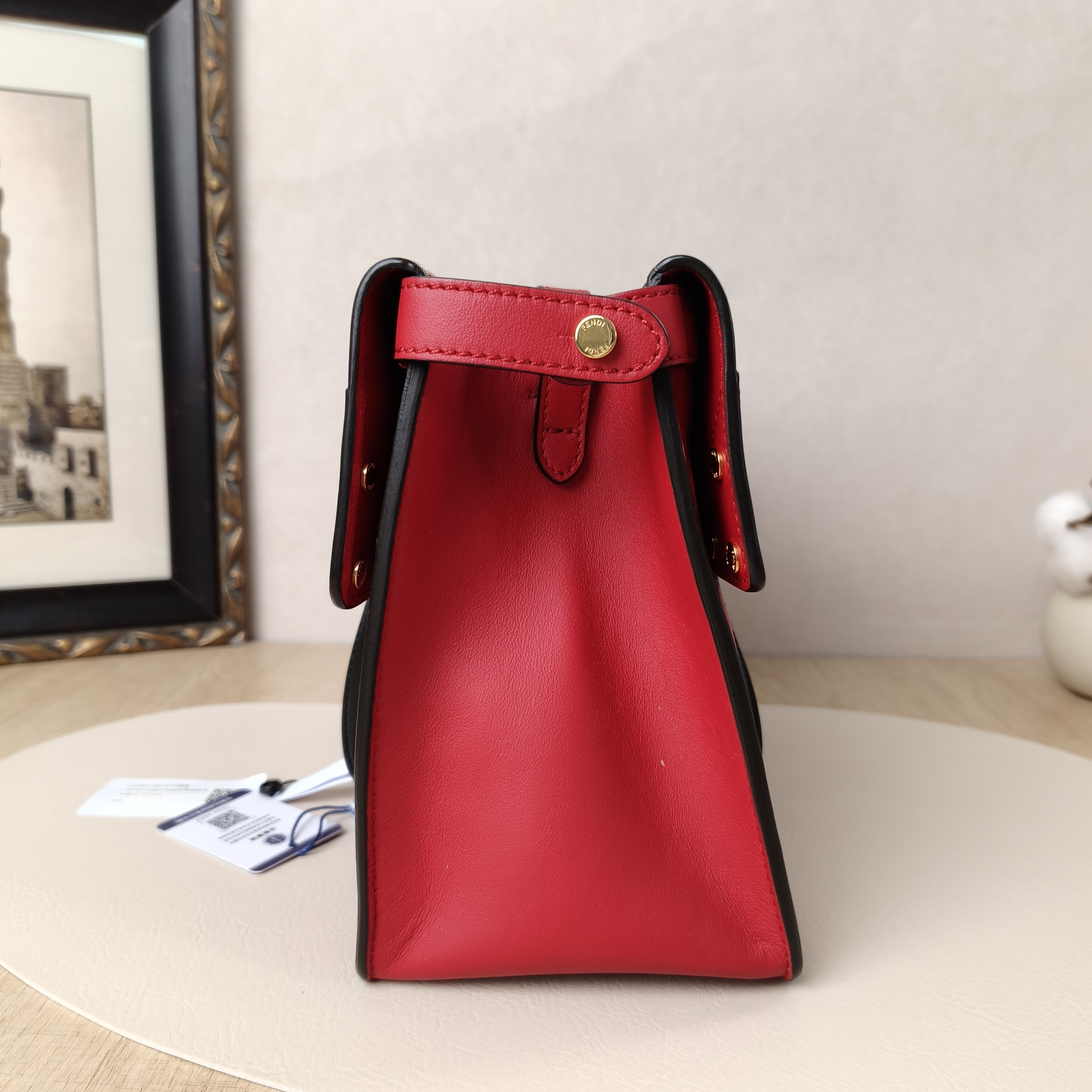 FENDI Crossbody Bag Crossbody Bag Colorblock Calfskin 25 × 12 × 19.5 cm — cover view 4 of 10