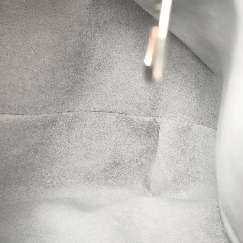 Louis Vuitton Crossbody Bag Carryall Vibe Grey SL ambskin Medium39 × 15 × 30 cm — detail view 12 of 15