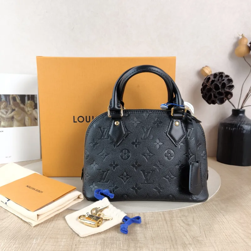 Louis Vuitton Top Handle Bag Alma BB Black Calfskin BB 23.5 × 11.5 × 17.5 cm — cover view 2 of 6