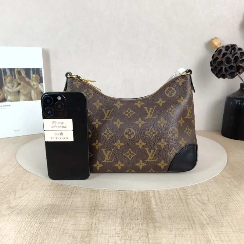 Louis Vuitton Crossbody Bag Boulogne PVC Small 26 × 9.5 × 16 cm — cover view 3 of 5