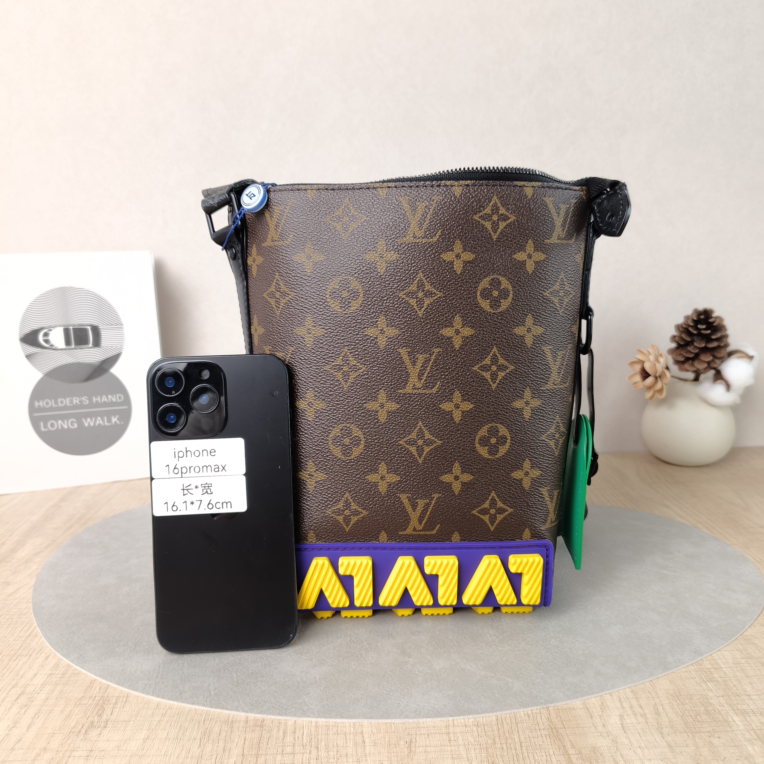 Louis Vuitton Crossbody Bag Cruiser Messenger Bag Monogram PVC One Size16.5 × 10 × 24 cm — cover view 3 of 5