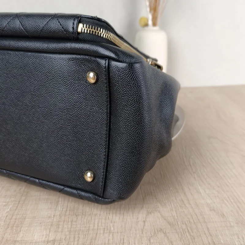 Chanel Shoulder Bag Tote Bag Black Calfskin One Size35 × 13 × 25.5 cm — detail view 2 of 13