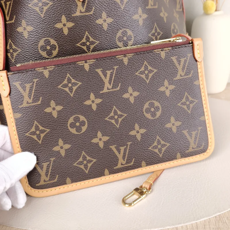 Louis Vuitton Crossbody Bag Carryall Monogram PVC Small 29 × 12 × 24 cm — detail view 5 of 13