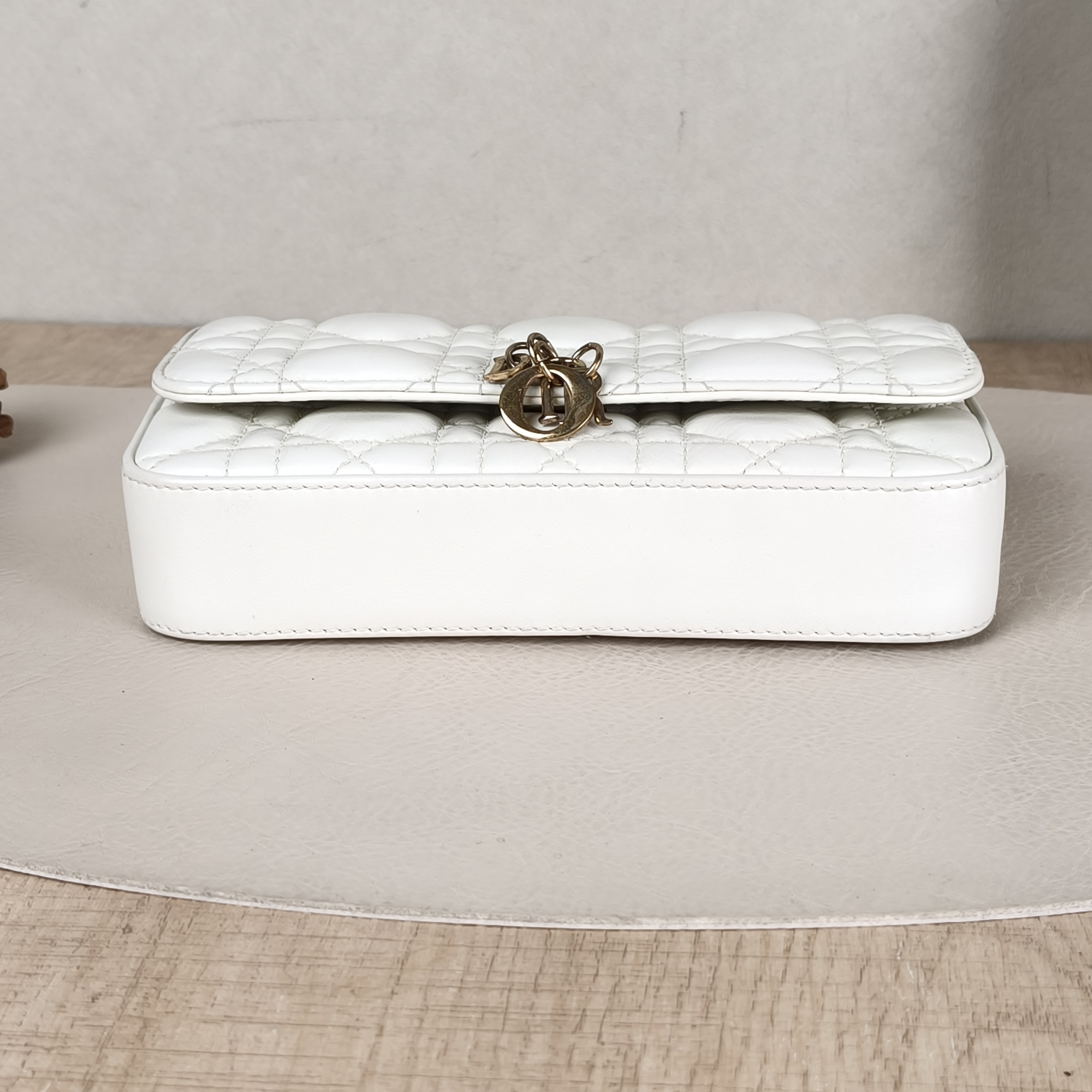 DIOR Crossbody Bag My Chain Bag White Lambskin18 × 3.5 × 10 cm — cover view 4 of 5