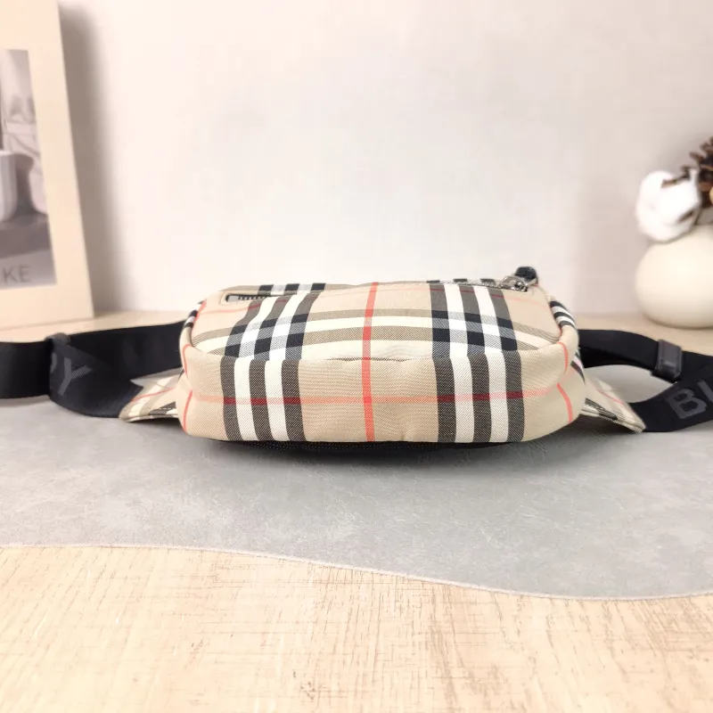 BURBERRY Belt Bag Belt Bag Canvas One Size 18 × 4 × 13.5 cm — cover view 5 of 5