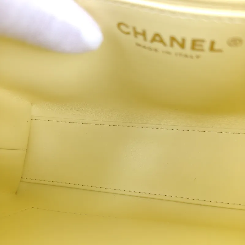 Chanel Crossbody Bag Kelly Yellow Waxed Leather Mini 19 × 7 × 13 cm — detail view 12 of 12