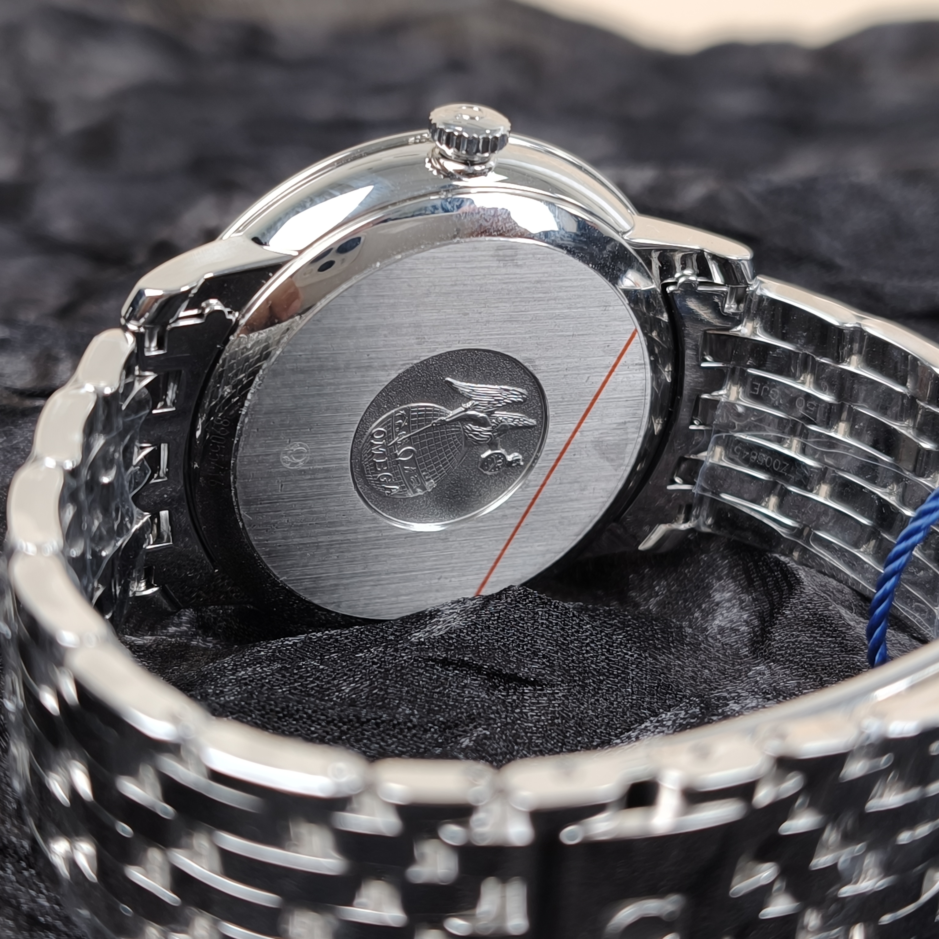 OMEGA Watch Collection Watch Grey One Size39.5 — cover view 8 of 9