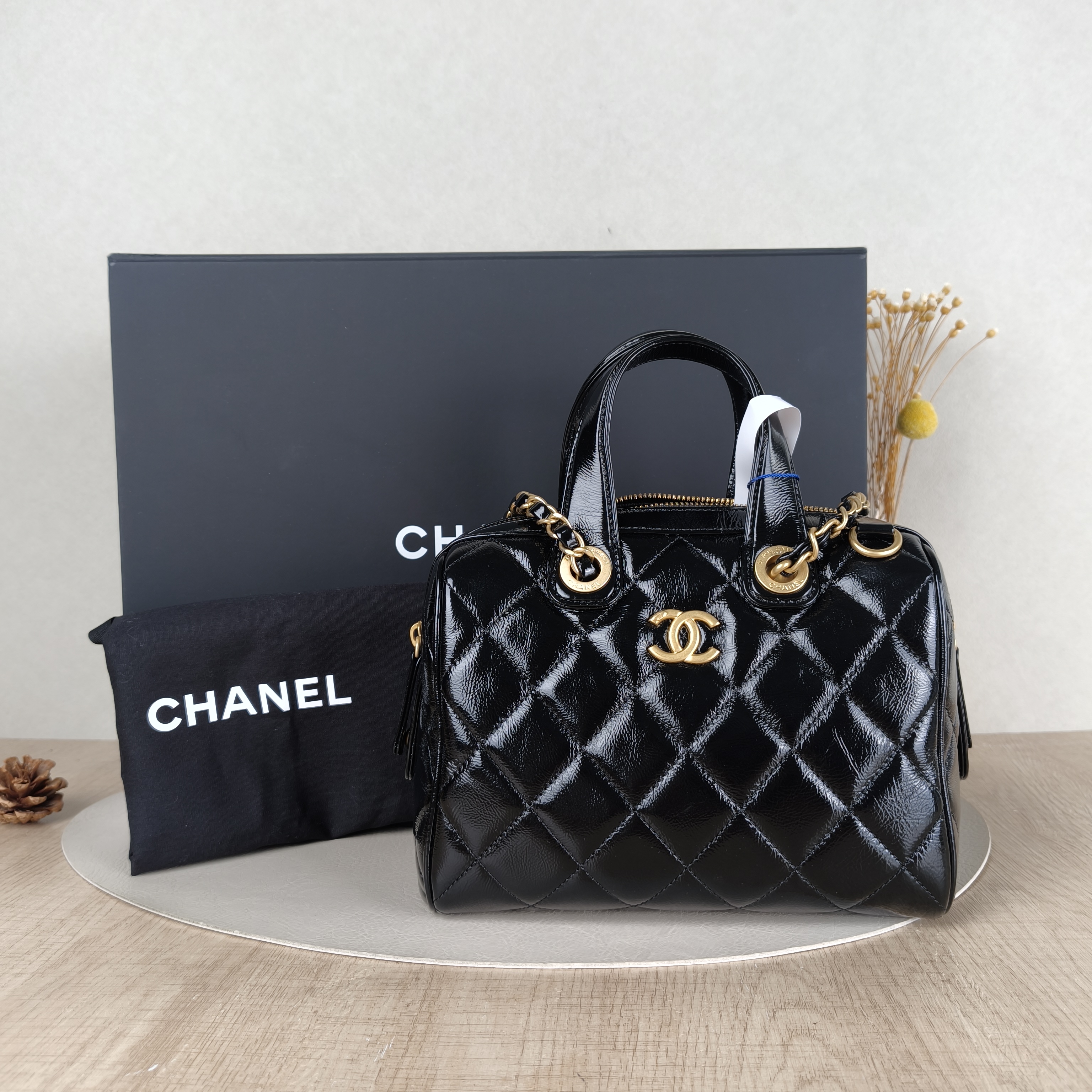 Chanel Crossbody Bag Bowling Bag Black Calfskin Small21 × 13 × 17 cm — cover view 2 of 6