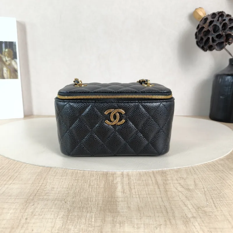 Chanel Crossbody Bag Edition Black with Gold-Tone Hardware Grained Calfskin One Size 16 × 8 × 9.5 cm