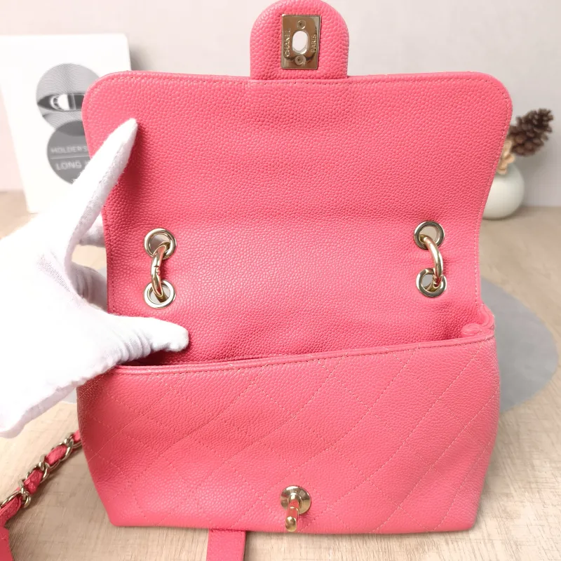 Chanel Crossbody Bag CF Crossbody Bag Red Grained Calfskin One Size 21 × 8 × 13 cm 29 — detail view 8 of 13
