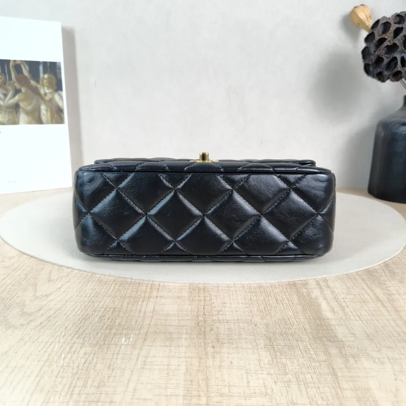 Chanel Crossbody Bag Black SL ambskin Medium25 × 8 × 16 cm — cover view 3 of 5