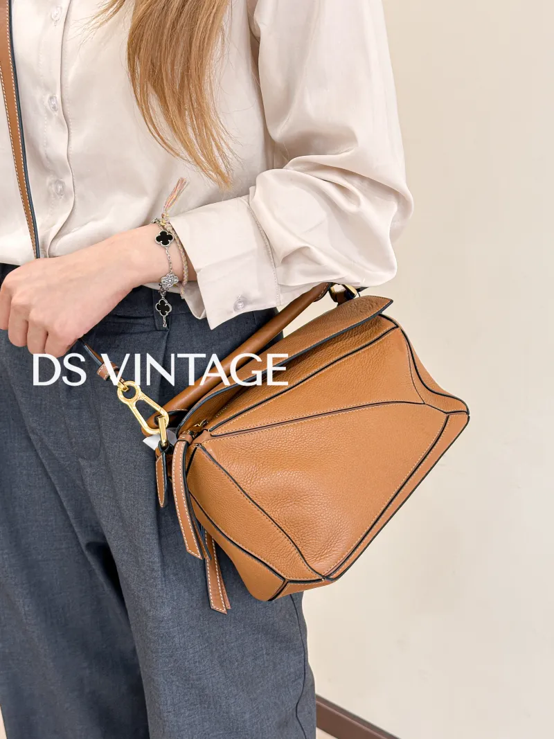 LOEWE Crossbody Bag Puzzle Caramel CC alfskin Small 24 × 10.5 × 16.5 cm — on-model view 2 of 4