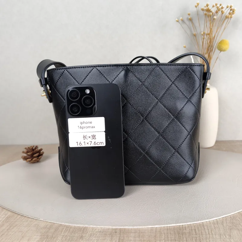 Chanel Crossbody Bag26s Bucket Bag Black Lambskin Small26 × 11 × 19 cm — cover view 2 of 6