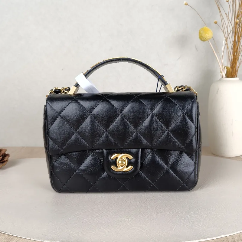 Chanel Crossbody Bag24p mini Black Lambskin mini20 × 6 × 12 cm