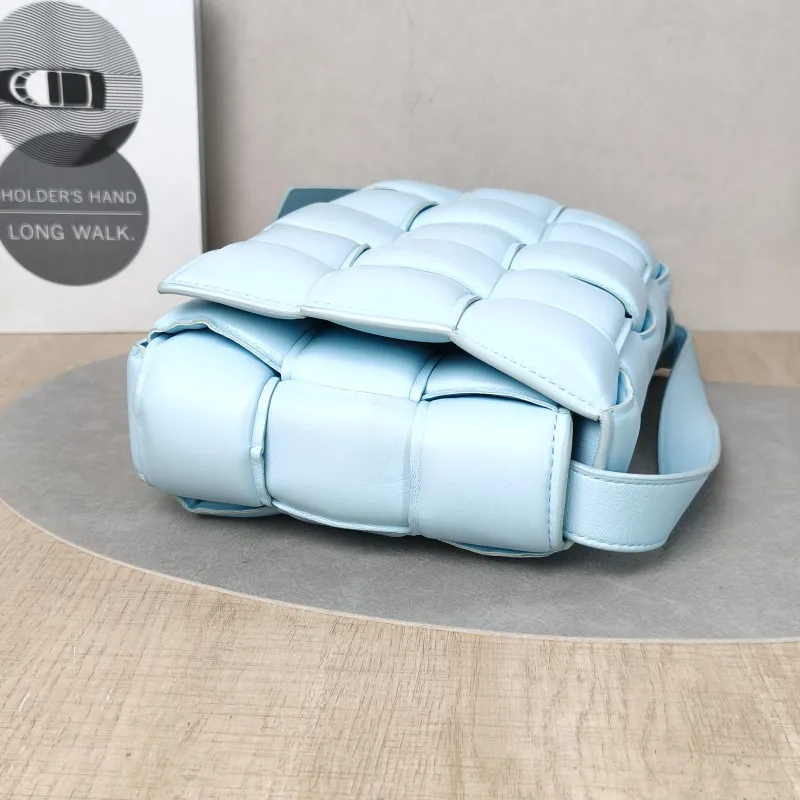 Bottega Veneta Crossbody Bag Padded Cassette Woven Blue Lambskin Medium26 × 8 × 18 cm — detail view 5 of 14