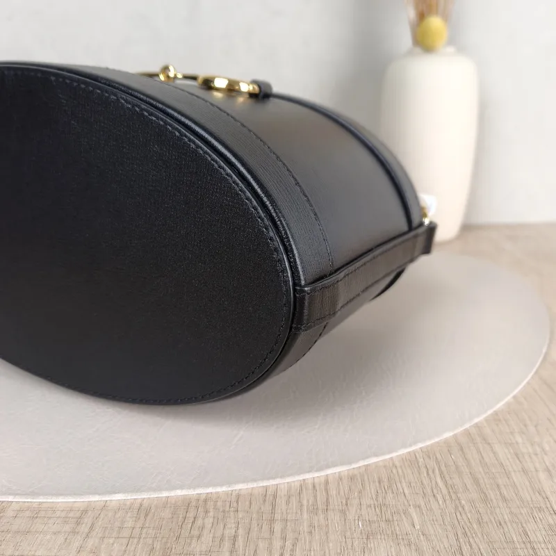 GUCCI Crossbody Bag horsebit 1955 Crossbody Bag Black Calfskin One Size 22 × 12 × 25 cm — detail view 4 of 11