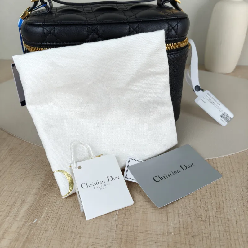 DIOR Top Handle Bag Travel Vanity Cosmetic Bag Black Lambskin18.5 × 10.5 × 13.5 cm — detail view 11 of 12