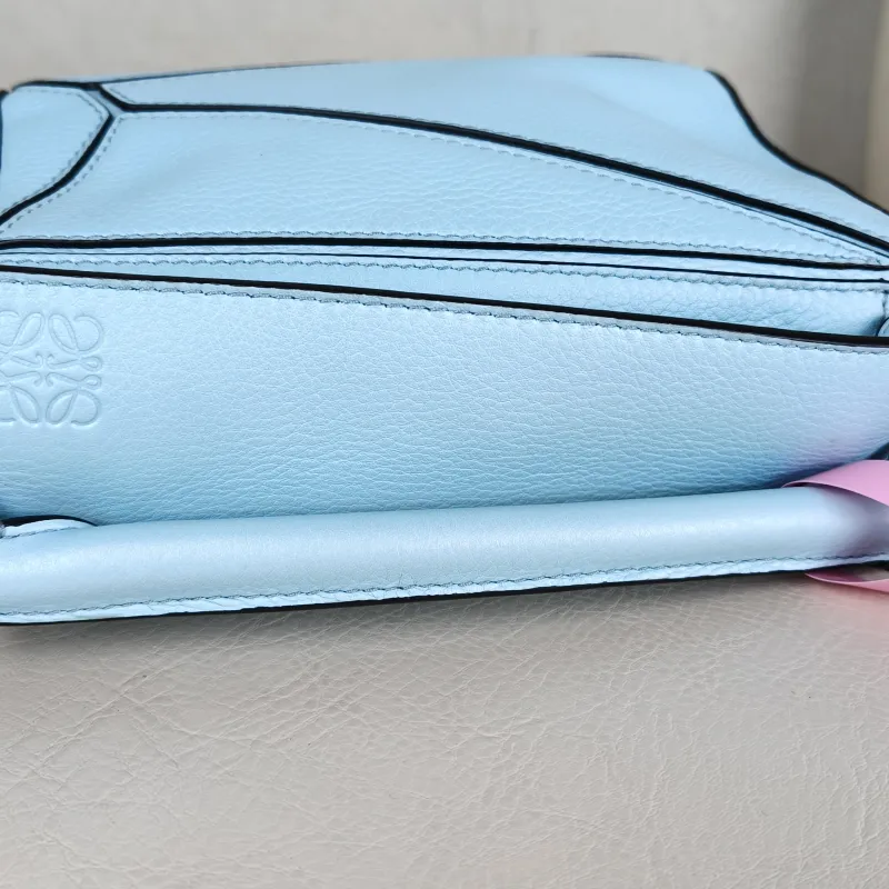 LOEWE Crossbody Bag Puzzle Blue Calfskin Mini 18 × 8 × 12.5 cm — detail view 8 of 11