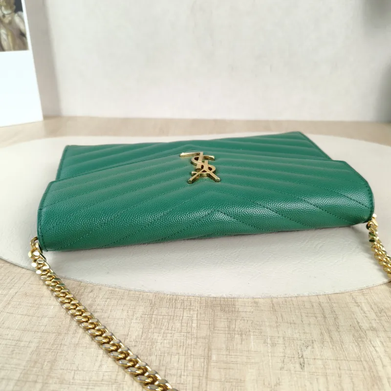 SAINT LAURENT Crossbody Bag CASSANDRE ENVELOPE Green Calfskin One Size 22.5 × 4 × 14 cm — detail view 3 of 11