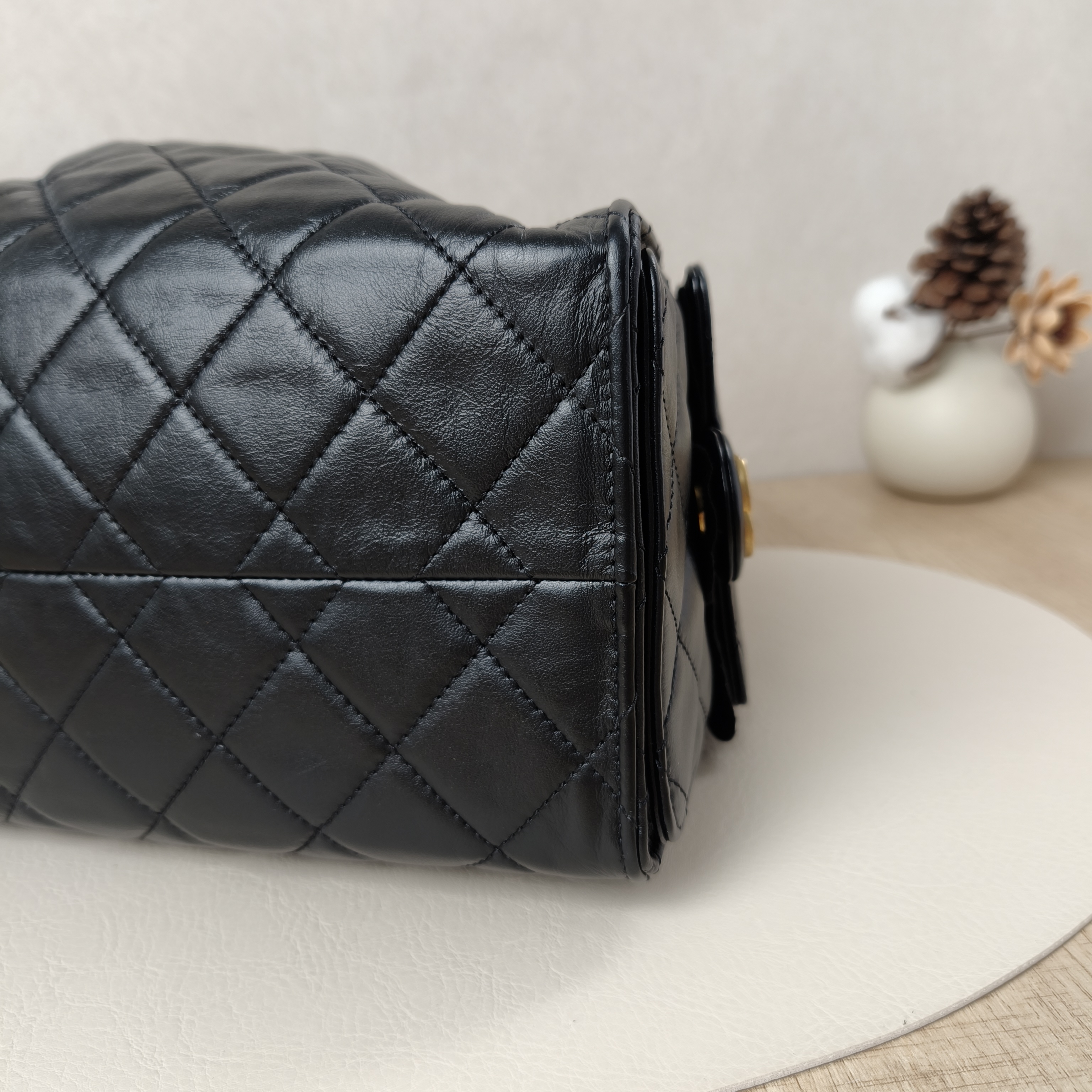 Chanel Shoulder Bag25Bag Black Calfskin Small26 × 14 × 30 cm — cover view 6 of 9