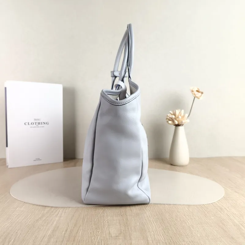 Miumiu Shoulder Bag IVY Tote Shopping Tote Blue Calfskin One Size 28 × 12.5 × 26 cm — detail view 11 of 12