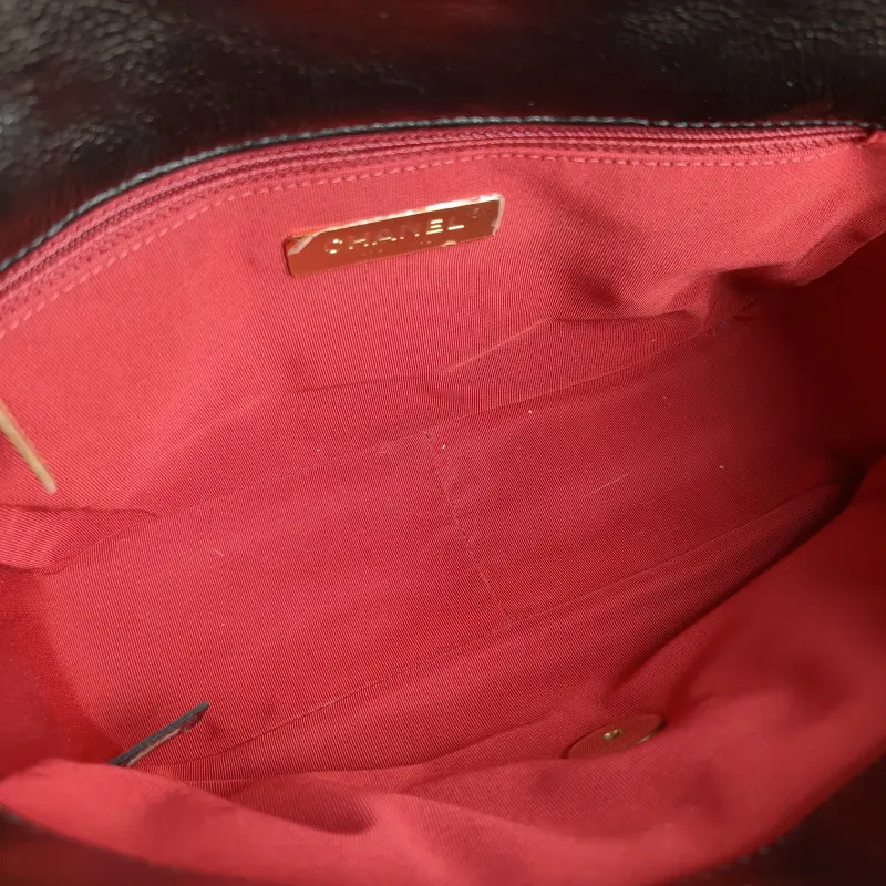 Chanel Crossbody Bag 19Bag Black Waxed Leather Small 26 × 9 × 16 cm 30 — detail view 3 of 14