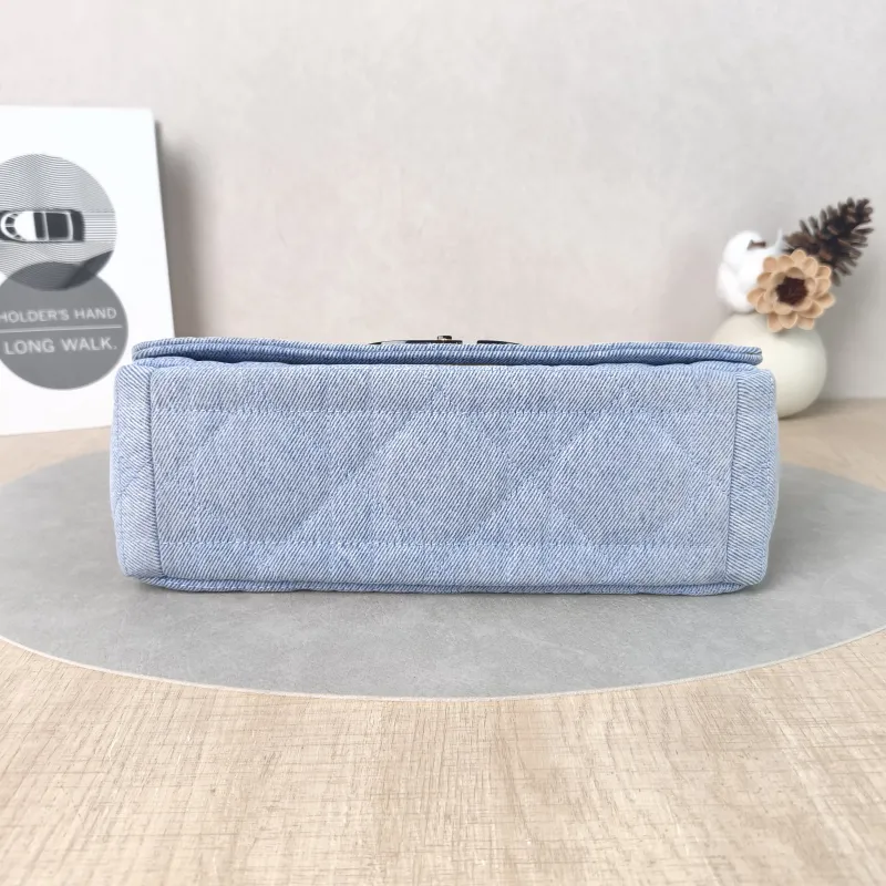 DIOR Crossbody Bag Caro Chain Bag Blue Medium25.5 × 9 × 15.5 cm — cover view 4 of 5