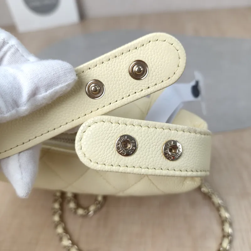 Chanel Crossbody Bag Crossbody Bag Yellow Grained Calfskin One Size21.5 × 7.5 × 19 cm — detail view 14 of 14