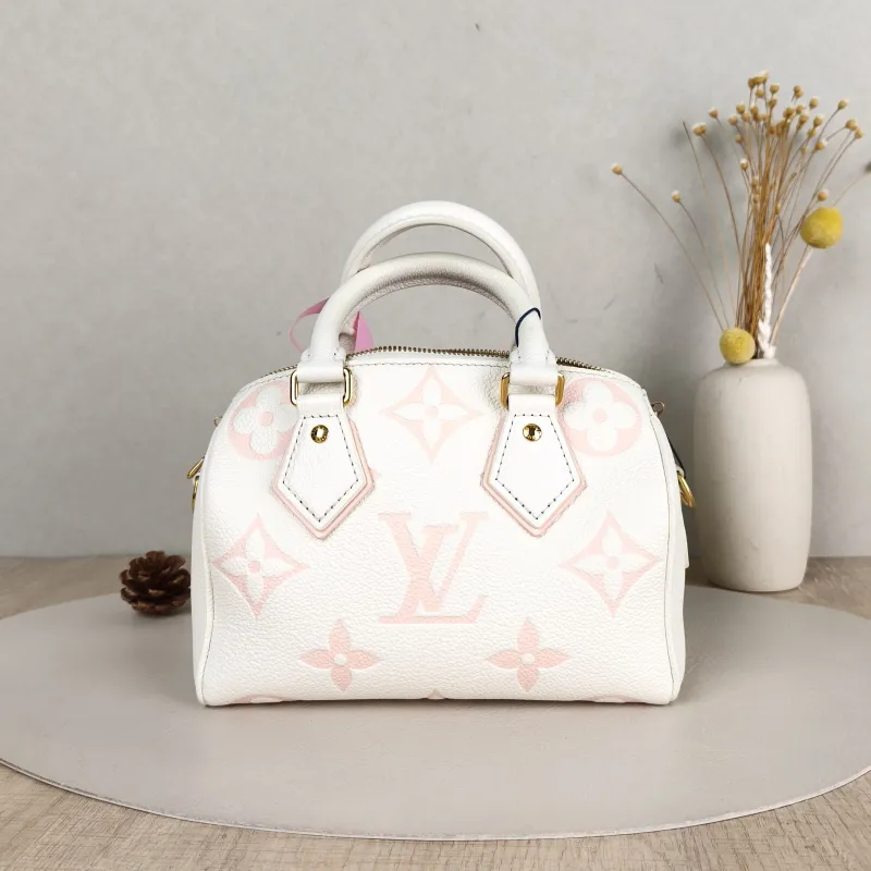 Louis Vuitton Crossbody Bag Speedy20 White · Pink Empreinte Embossed Calfskin Monogram Small20.5 × 12 × 13.5 cm