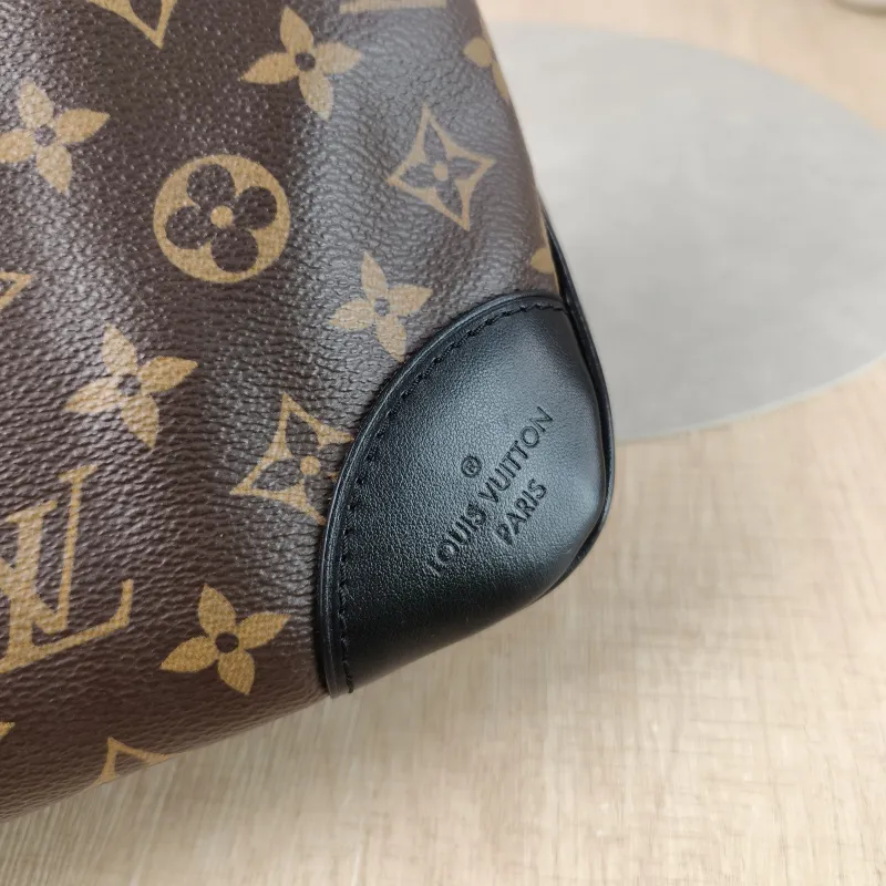 Louis Vuitton Crossbody Bag Boulogne PVC Small 26 × 9.5 × 16 cm — detail view 12 of 15