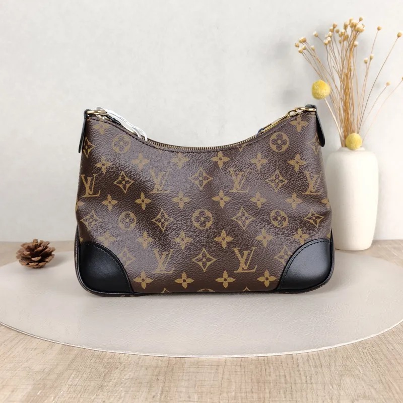 Louis Vuitton Crossbody Bag Boulogne PVC Small 26 × 9.5 × 16 cm