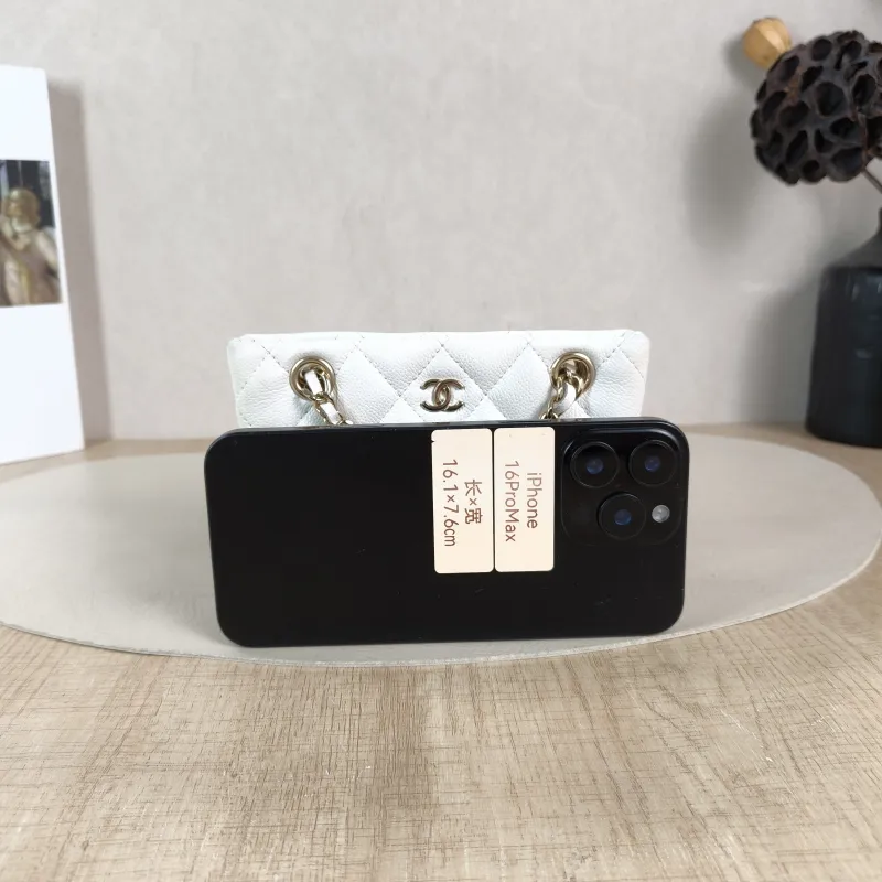 Chanel Shoulder Bag mini tote White Grained Calfskin 15 × 4 × 10 cm — cover view 4 of 5
