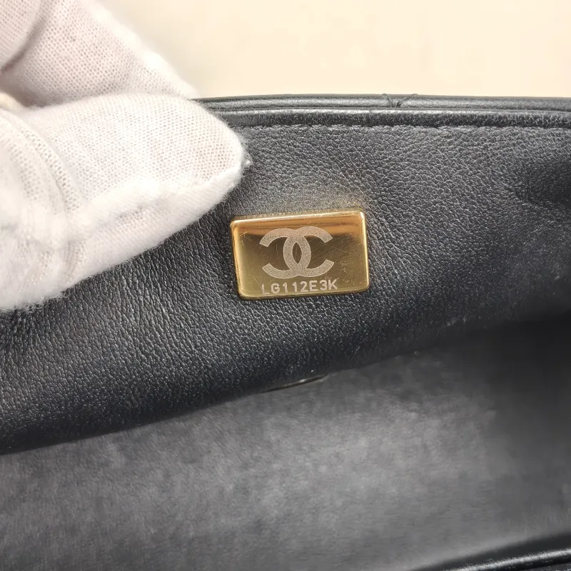 Chanel Crossbody Bag Classic Flap Large Mini CF Mini Black SL ambskin mini 20 × 6 × 12 cm — detail view 8 of 13