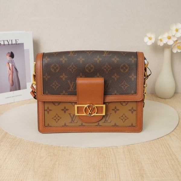 Louis Vuitton Medium Monogram · Two Straps · 25 × 10.5 × 17 cm