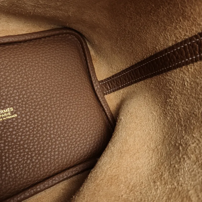 Hermès Top Handle Bag Picotin Lock 18 18 TC Calfskin Small 18 × 13 × 19 cm B — detail view 6 of 10