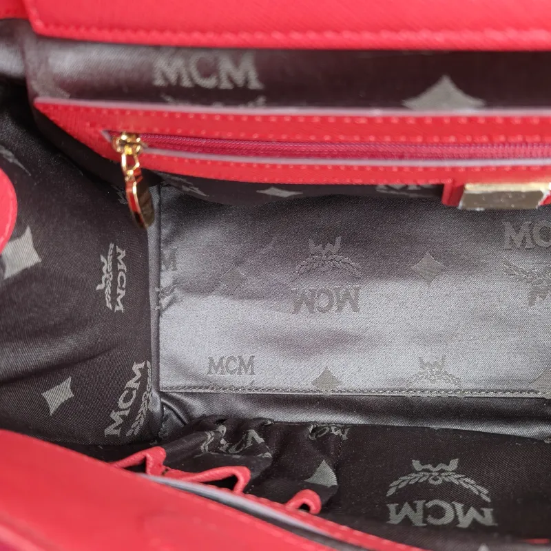 MCM Crossbody Bag Crossbody Bag Red Calfskin One Size 25 × 17 × 21 cm — detail view 1 of 15