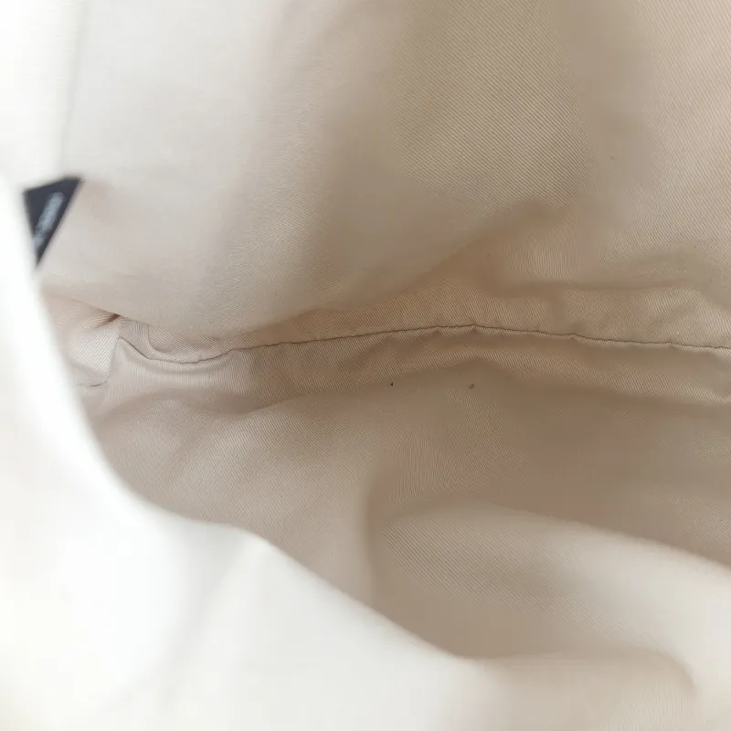 Miumiu Shoulder Bag IVY Tote Shopping Tote White Cashmere Medium35*40 — detail view 4 of 12