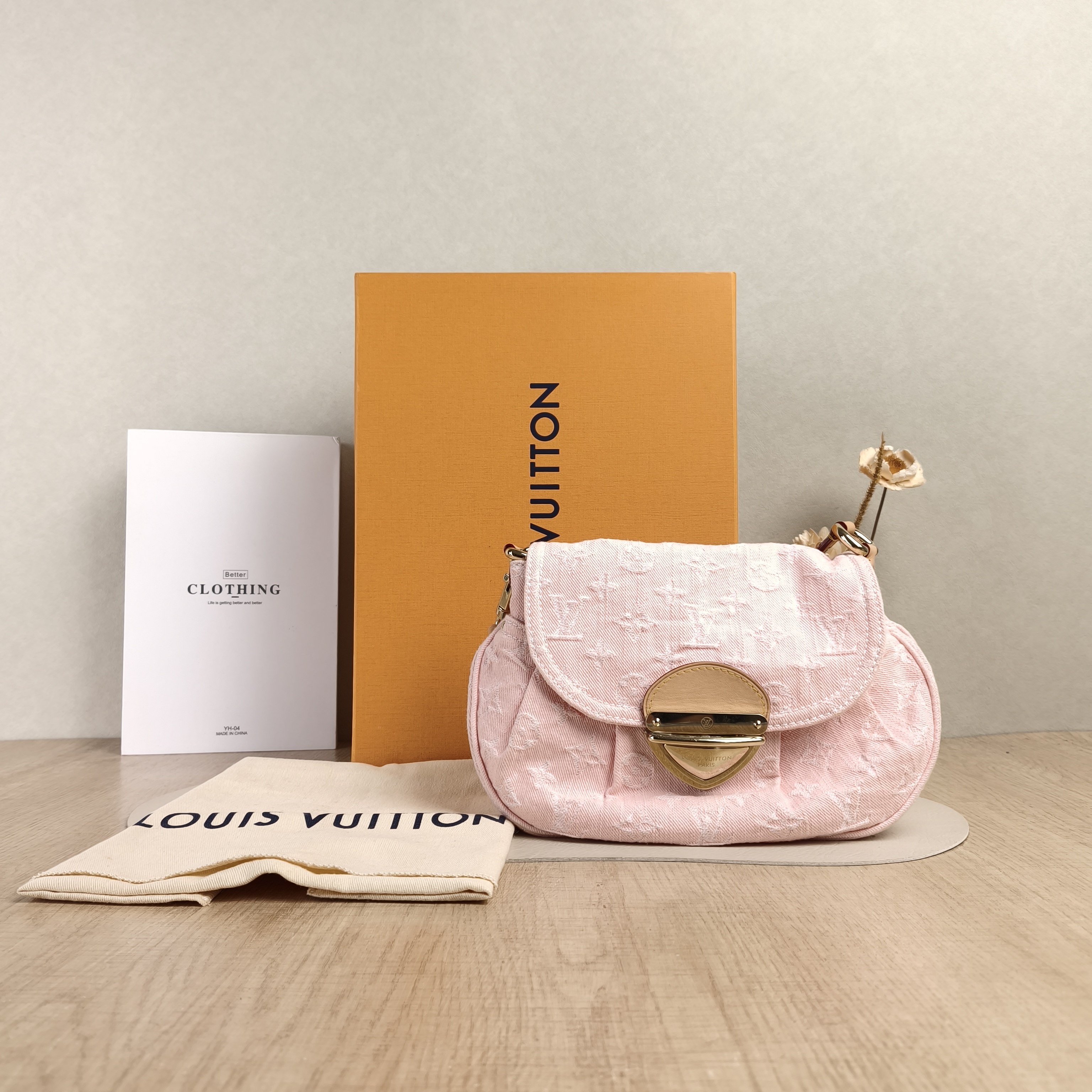 Louis Vuitton Shoulder Bag · Sunset Pink 27 × 3 × 18 cm — cover view 4 of 6
