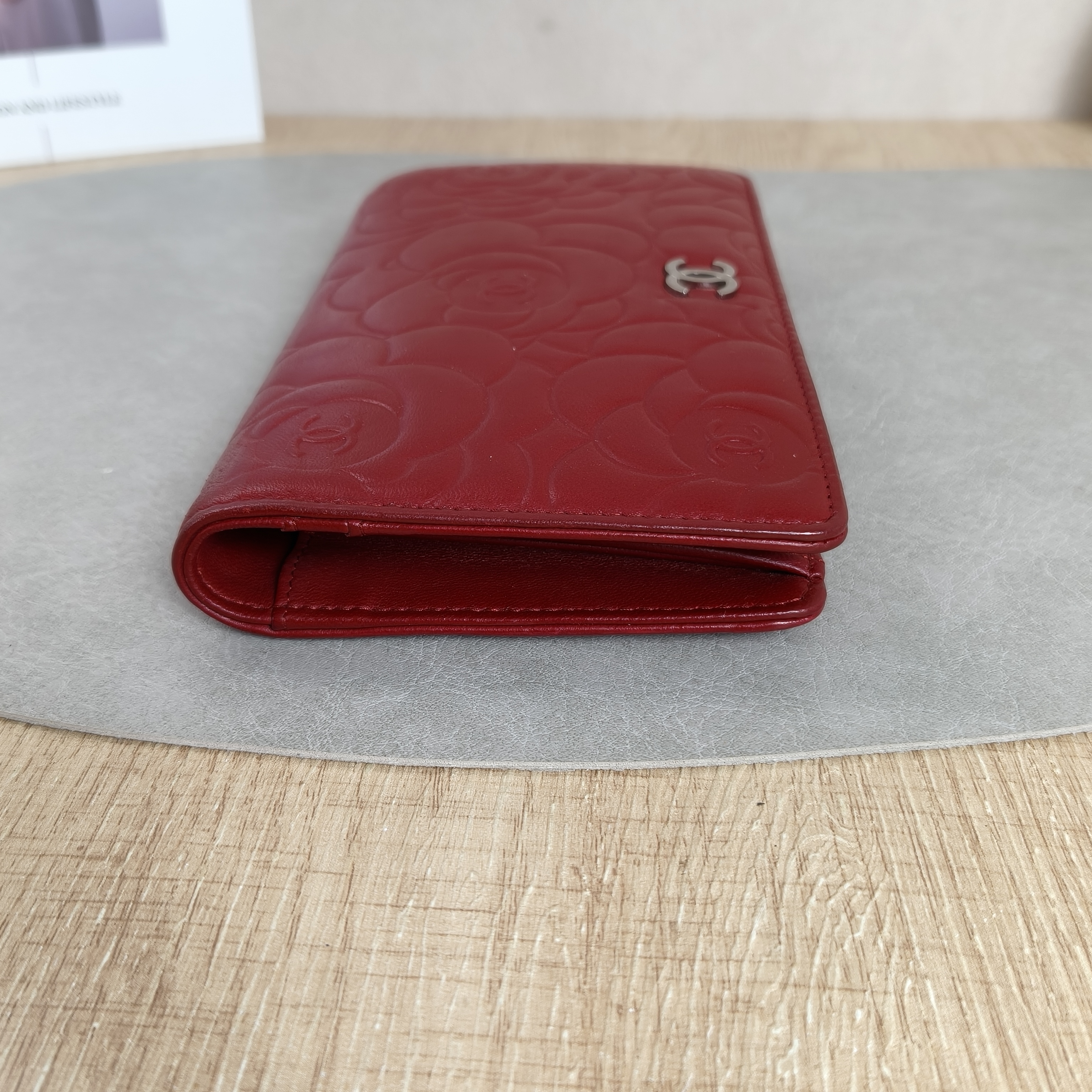 Chanel Wallet Red Lambskin16 · Authenticity Card · 18.5 × 2 × 10.5 cm — cover view 10 of 11