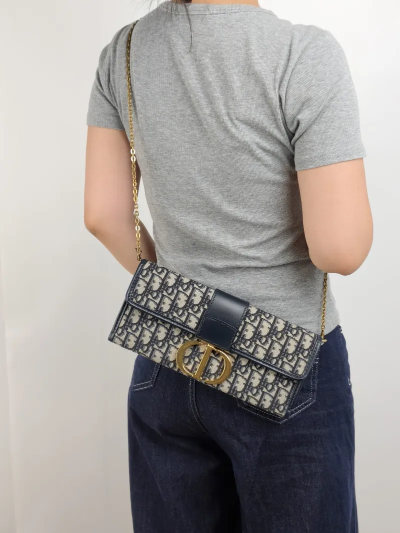 DIOR Crossbody Bag Edition Chain Shoulder Crossbody Bag Blue Canvas One Size 27.5 × 3 × 12.5 cm — on-model view 2 of 2