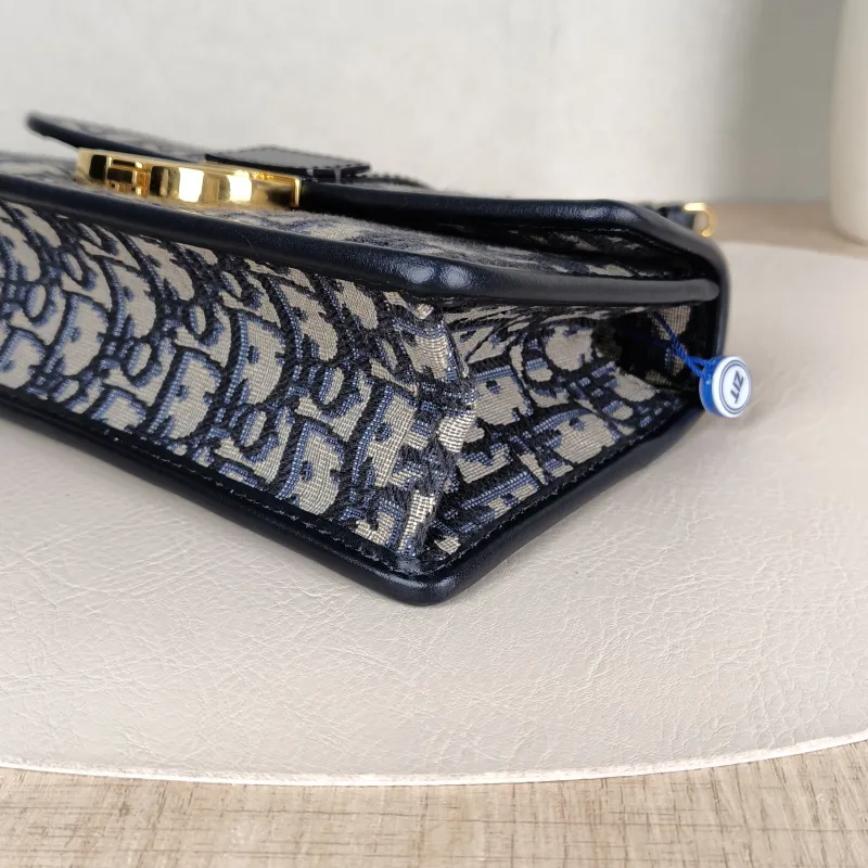 DIOR Crossbody Bag30 Montaigne East-West 30Blue Canvas Small21 × 6 × 12 cm — detail view 1 of 12