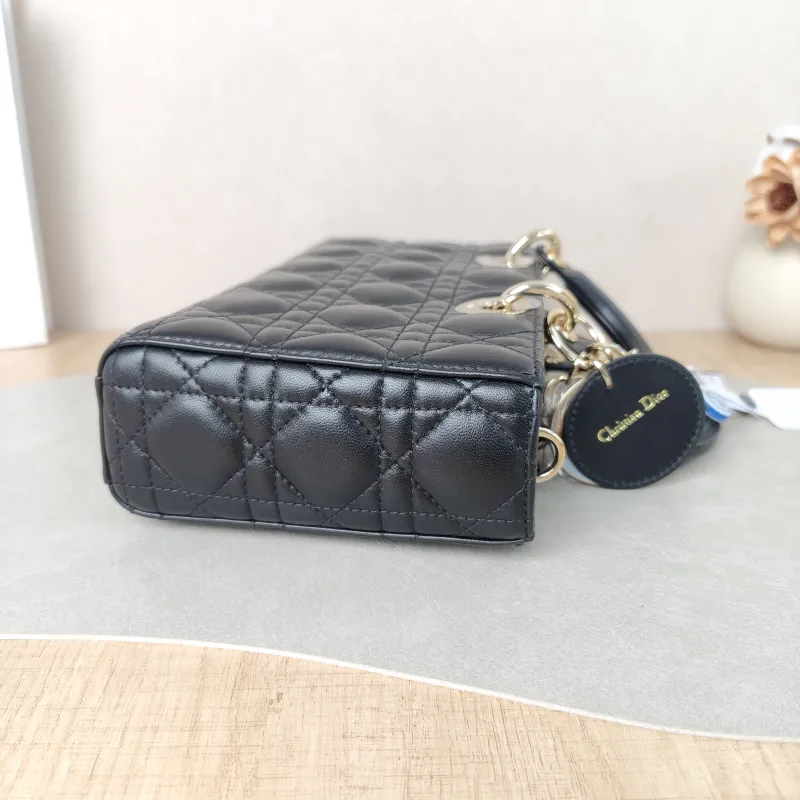 DIOR Crossbody Bag Lady D-Joy Black Lambskin Medium26 × 5 × 13.5 cm — detail view 1 of 9