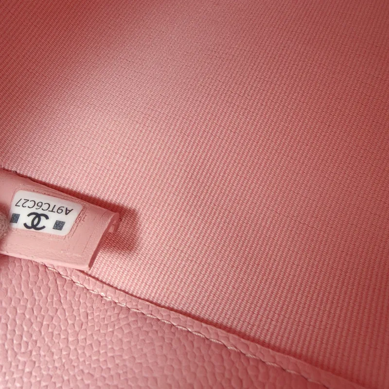 Chanel Crossbody Bag Woven Pink Grained Calfskin One Size18.5 × 7 × 14.5 cm — detail view 11 of 12