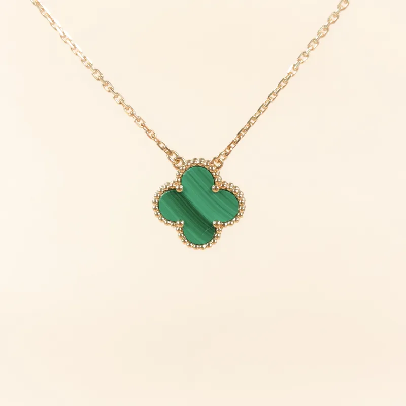 Van Cleef & Arpels Necklace Alhambra Alhambra Collection Yellow Gold 18KY ellow Gold Malachite Vintage Small 42cm