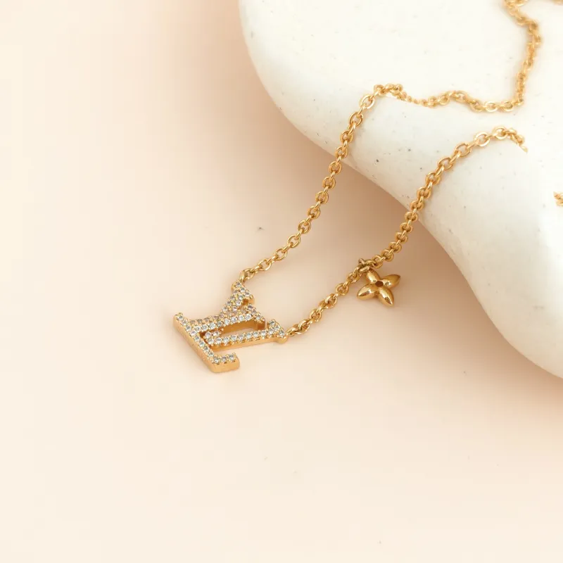 Louis Vuitton Necklace logo Necklace Gold One Size 47cm — cover view 3 of 7