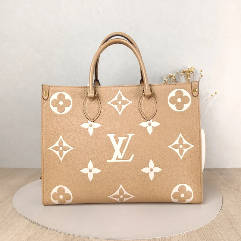 Louis Vuitton Shoulder Bag Onthego Medium Caramel · White Calfskin Medium 35 × 14 × 27 cm — cover view 2 of 5