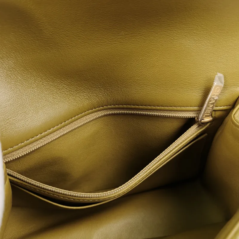 Chanel Crossbody Bag mini Yellow Lambskin mini20 × 6 × 12 cm — detail view 10 of 15