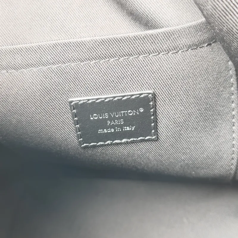 Louis Vuitton Shoulder Bag NOÉ CARGO Bucket Bag Black Calfskin Small 22 × 16 × 24 cm — detail view 3 of 14