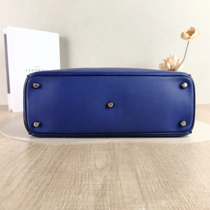 DIOR Top Handle Bag issimo Tote Bag Navy Calfskin · Medium 32 × 11 × 23 cm — cover view 2 of 5