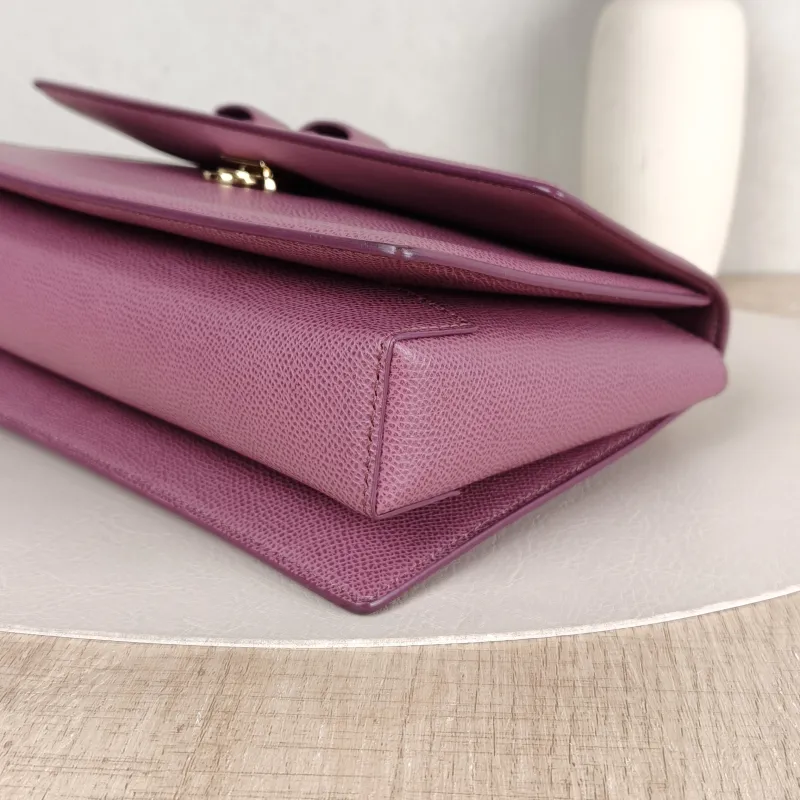 FERRAGAMO Crossbody Bag Chain Bag Calfskin One Size25 × 5 × 17 cm — detail view 6 of 12